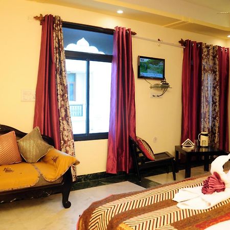 Nahar Singh Haveli Hotel Джайпур Стая снимка