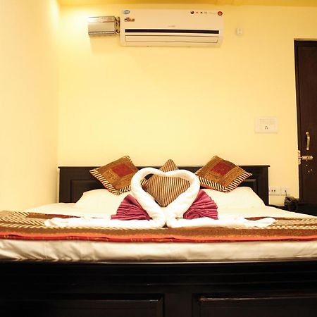 Nahar Singh Haveli Hotel Джайпур Стая снимка