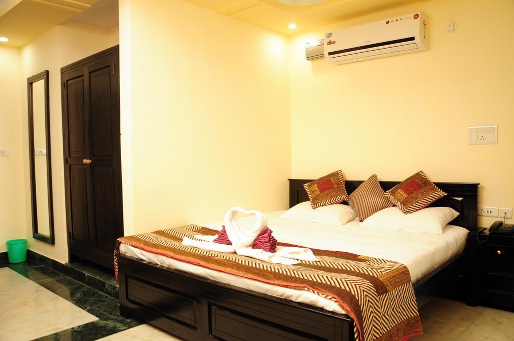 Nahar Singh Haveli Hotel Джайпур Стая снимка