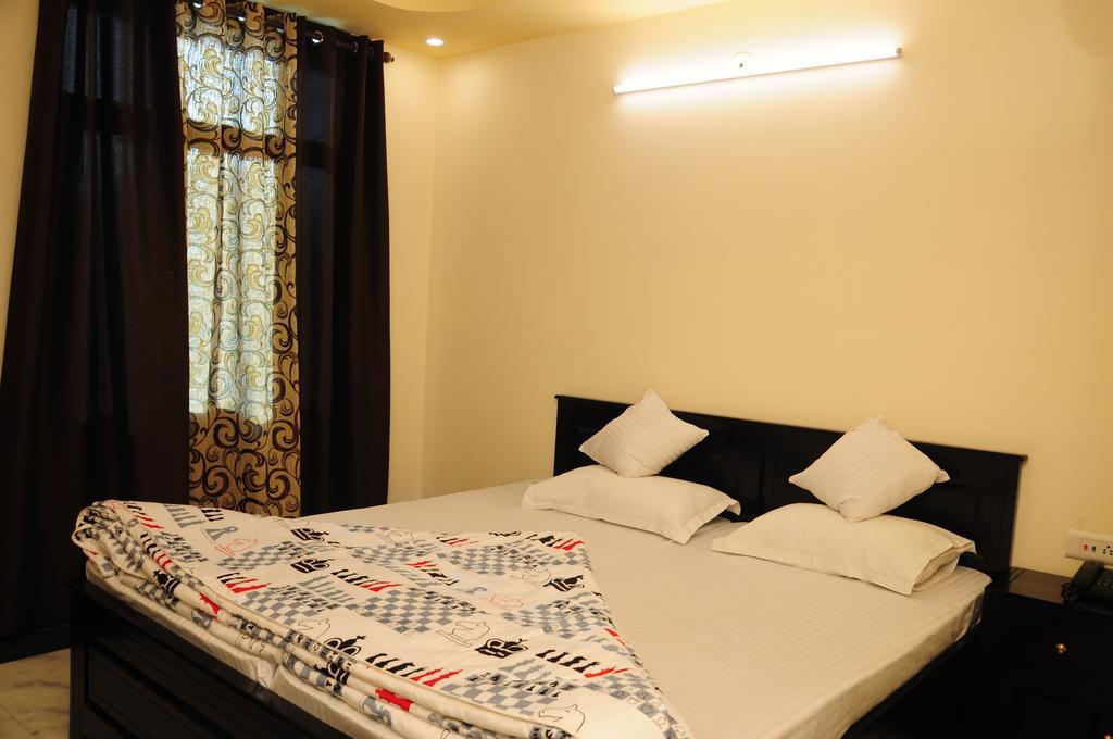 Nahar Singh Haveli Hotel Джайпур Стая снимка