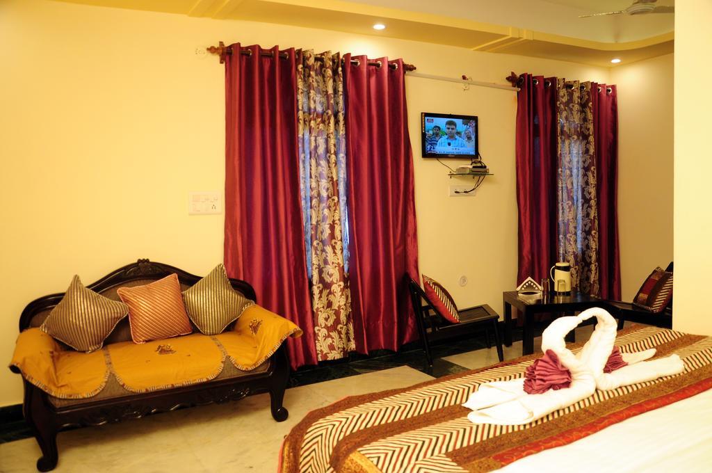 Nahar Singh Haveli Hotel Джайпур Стая снимка
